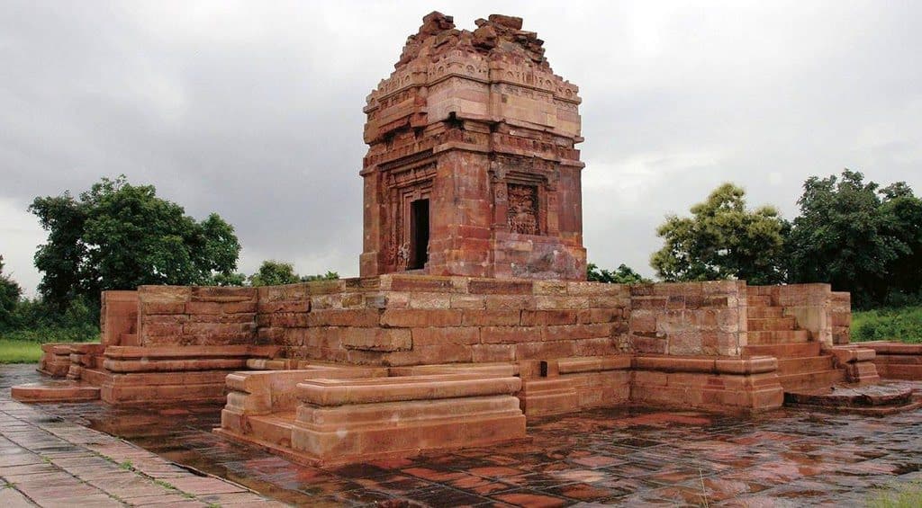 Dashavatar temple in Deogarh